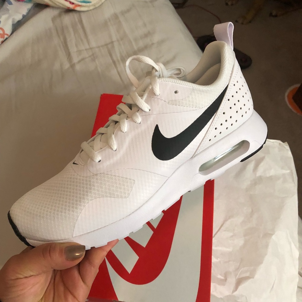 Brand New Nike Air Max Tavas